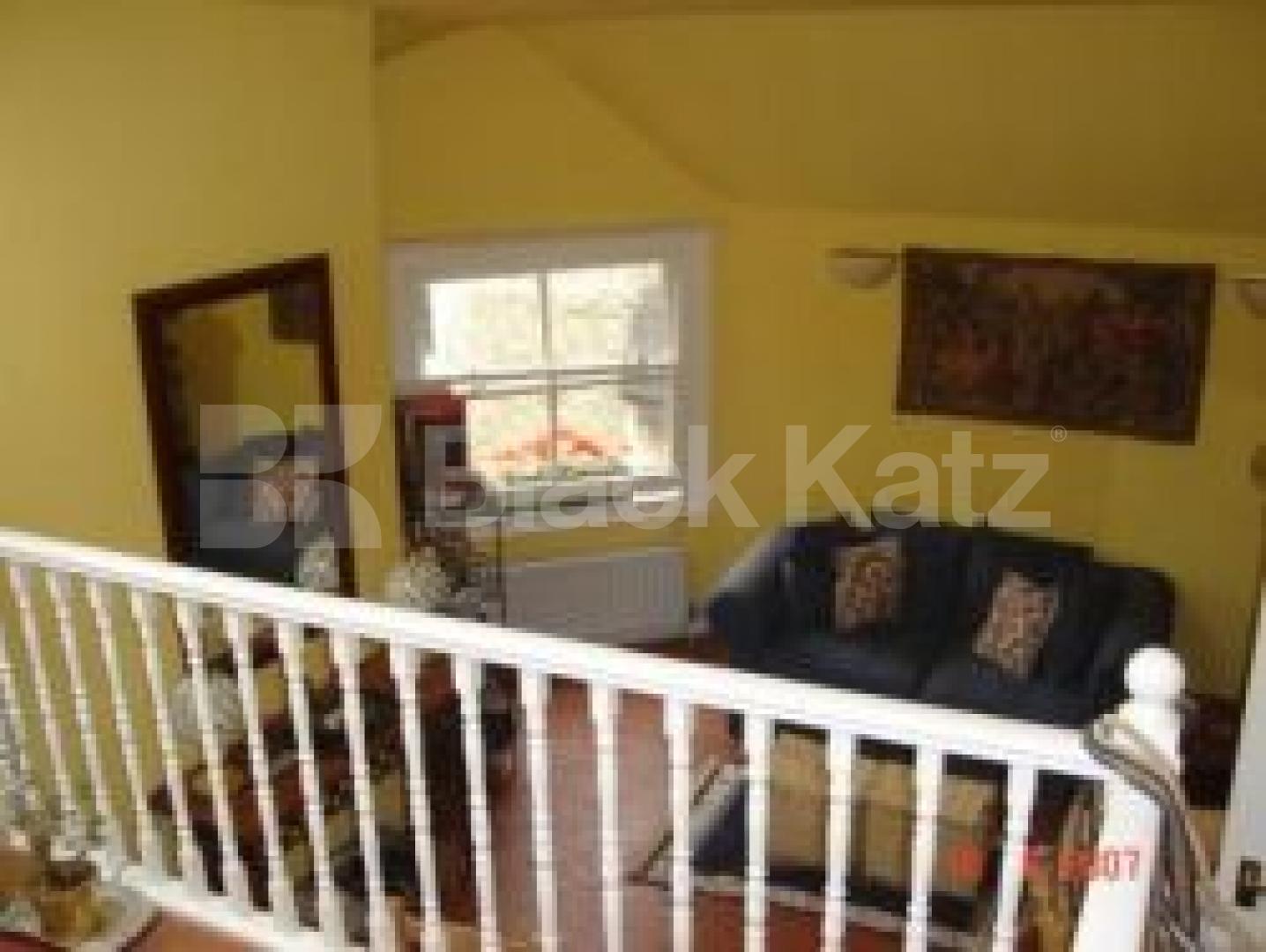 			NEW ON THE MARKET!!!, 2 Bedroom, 1 bath, 1 reception Flat			 Tetherdown, MUSWELL HILL N10